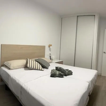Apartamentos Breton 17 Suite Familiar Alicante Exterior foto